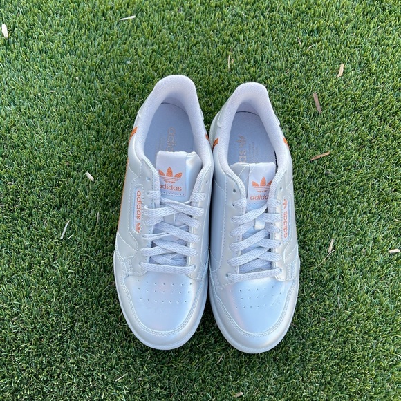 BRAND NEW WOMENS ADIDAS SNEAKERS 👟 - Picture 2 of 7